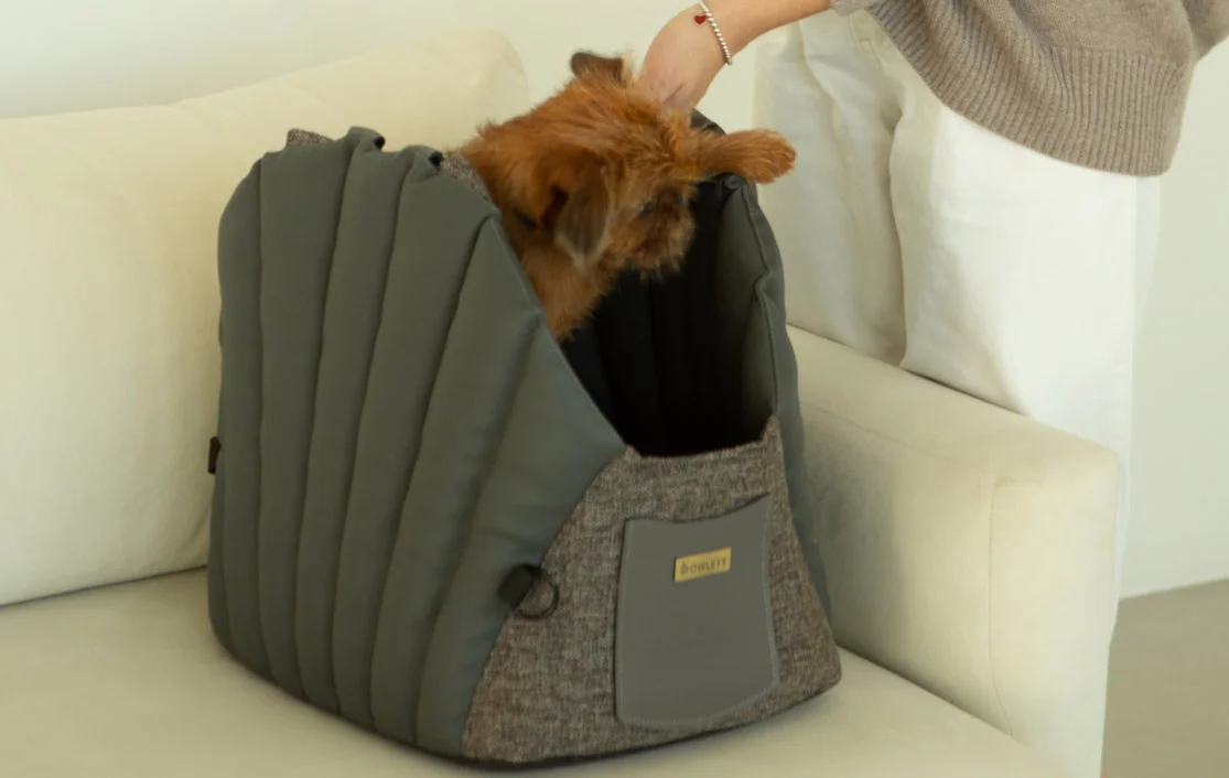 Tibetan Spaniel Dog Carrier Car Seat for Volkswagen Tiguan