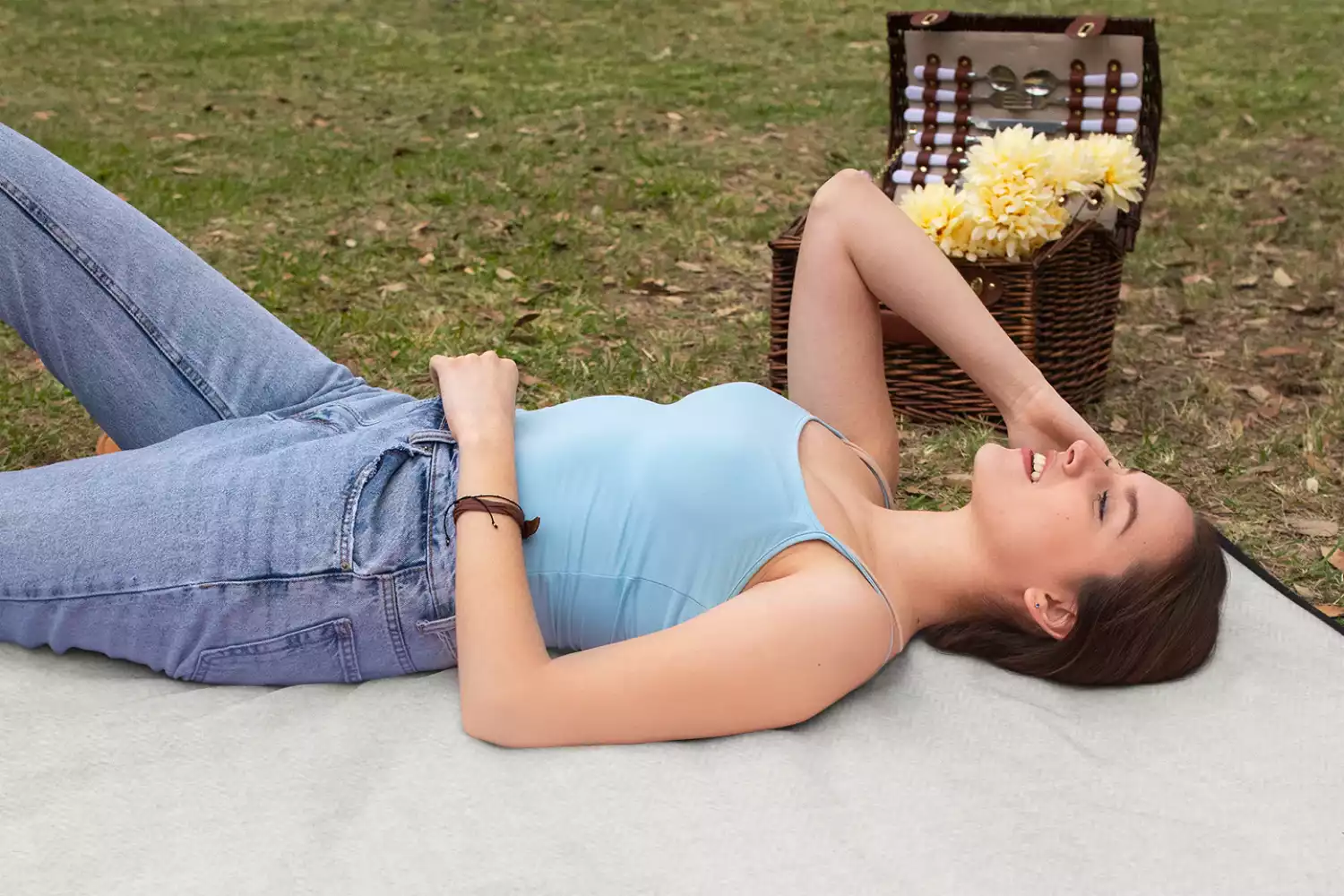 water resistant picnic blanket