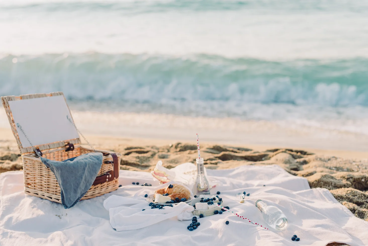 white picnic blanket