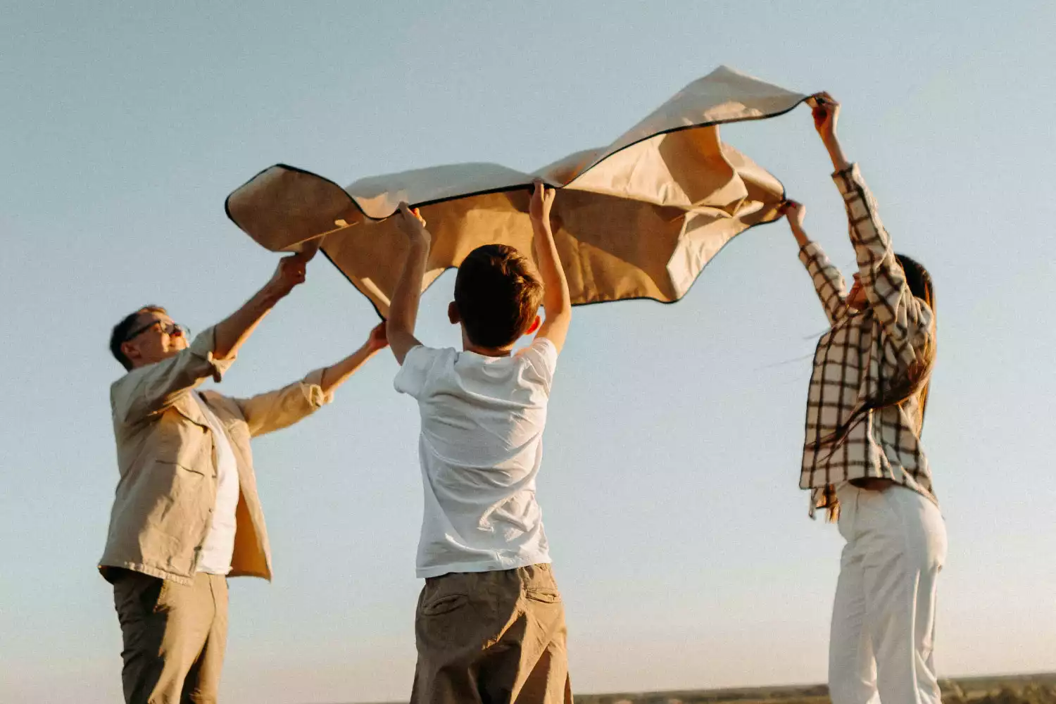 picnic blanket folds into bag