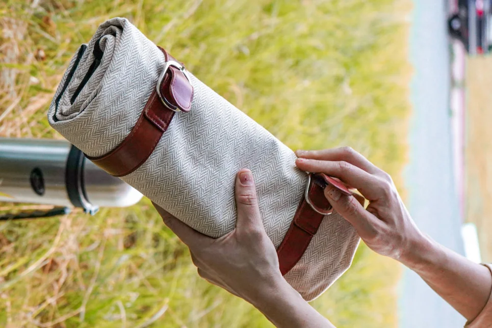 luxury waterproof picnic blanket